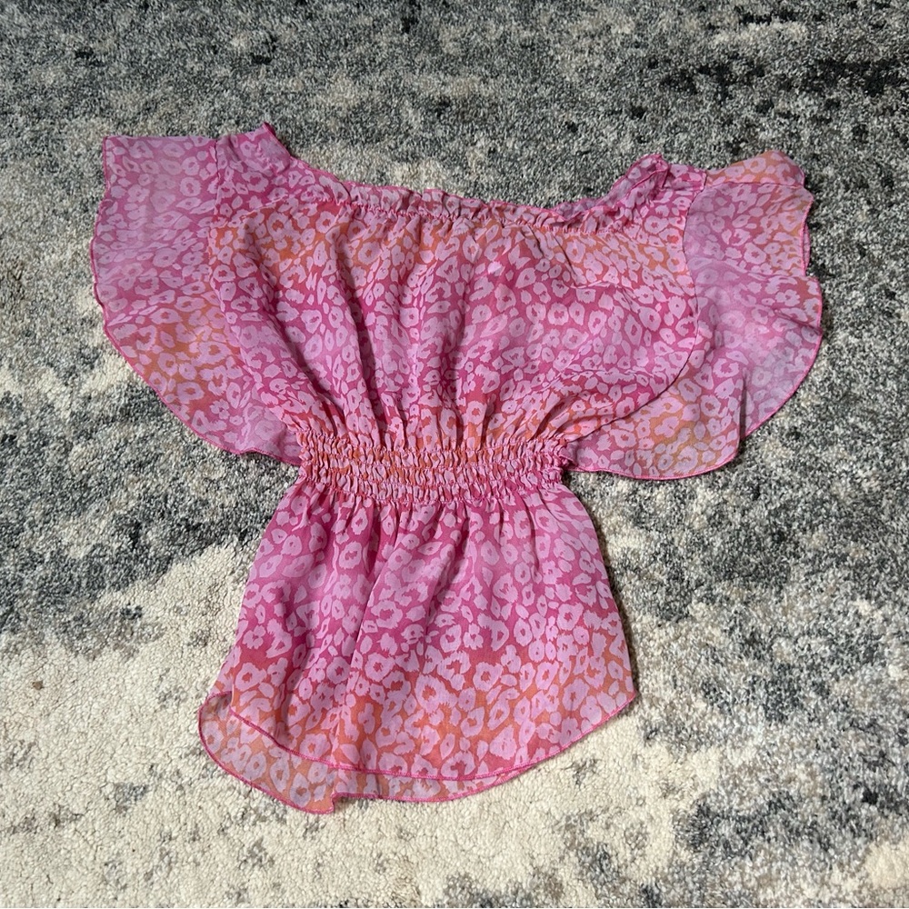 Girls size 7/8 leopard print sheet shirt